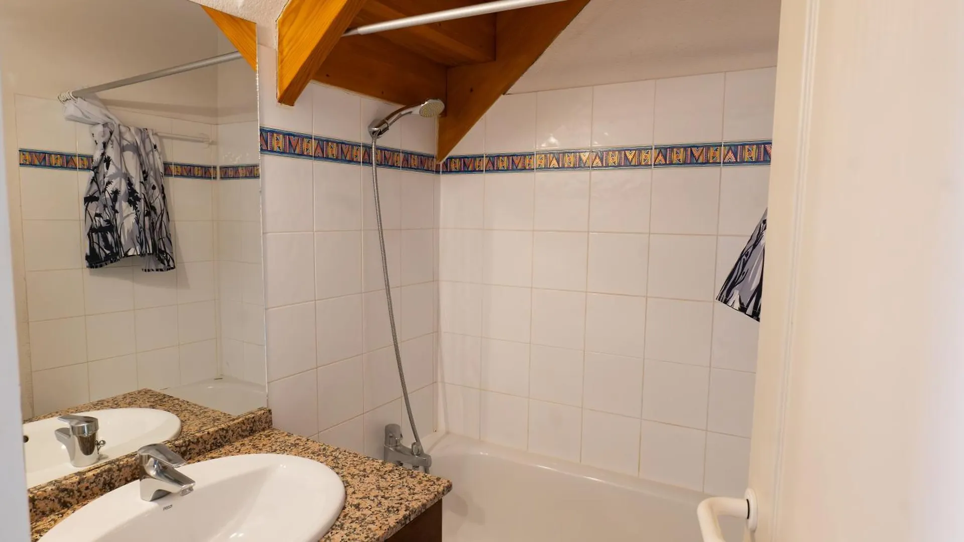 Residence Les Arches Saint-Lary-Soulan Apart Otel